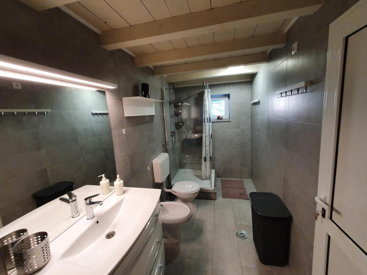 Villa Carmen Draga Bašćanska Eksteriør billede