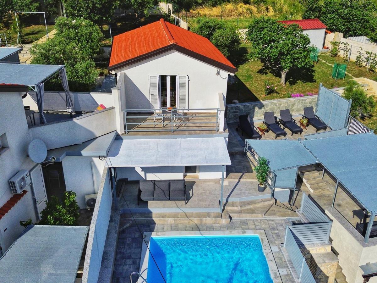 Villa Carmen Draga Bašćanska Eksteriør billede